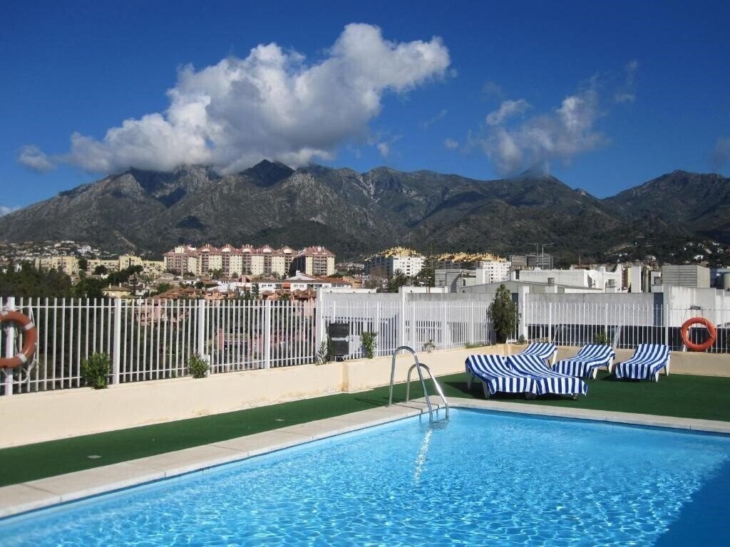 Готель Oh Marbella Inn 3*
