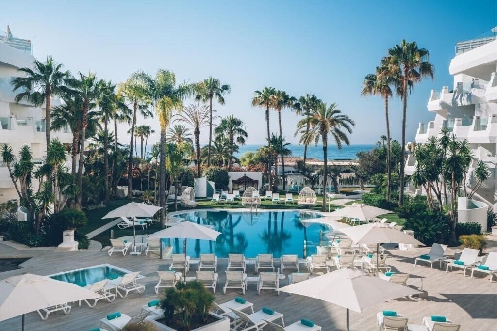 Отель Iberostar Marbella Coral Beach 4*