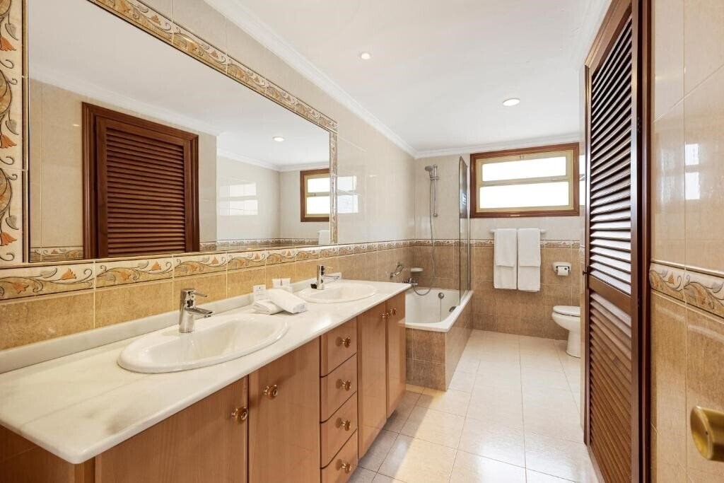 Фотографія Macdonald Leila Playa Club 3*