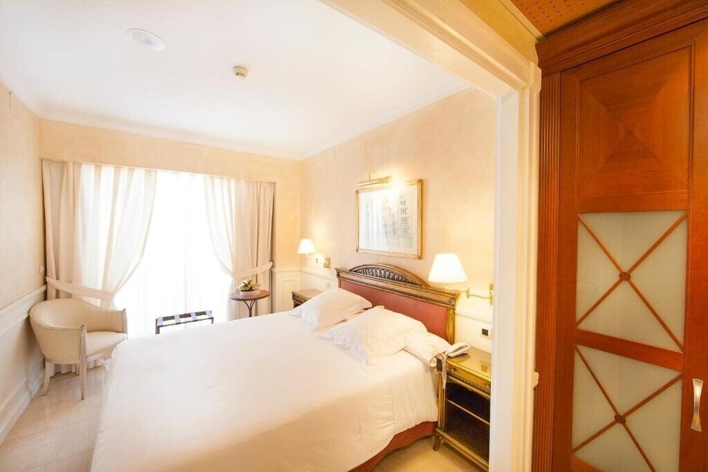 Фотография Guadalpin Boutique Apartments 4*