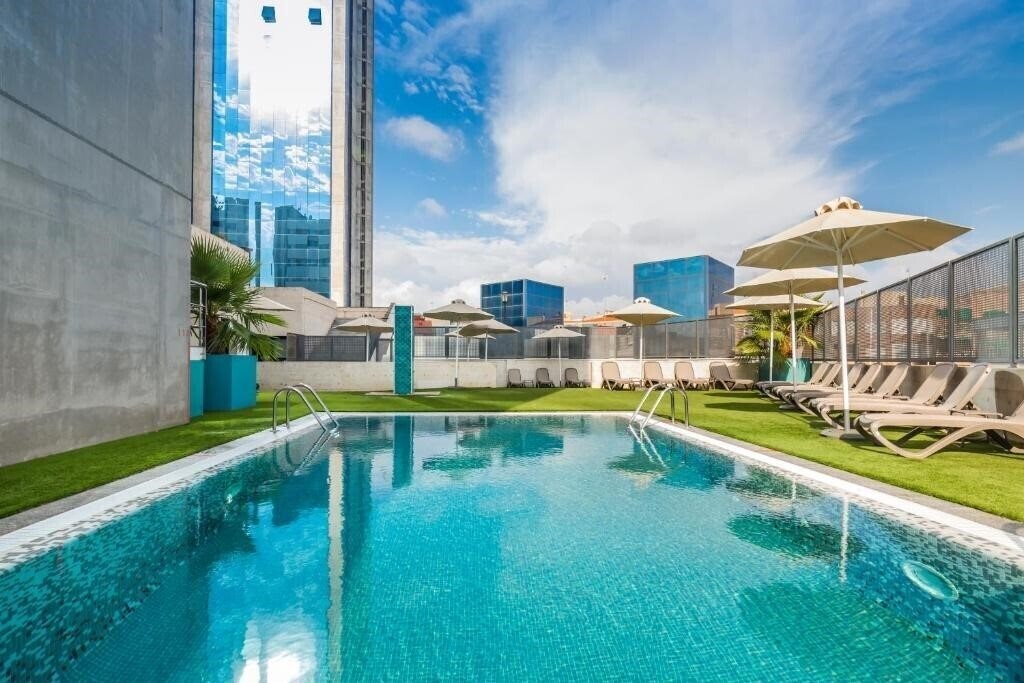 Готель Occidental Murcia Agalia 4*