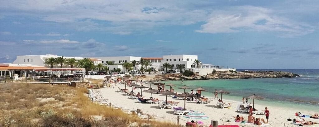 Готель Roca Bella Hotel 2*