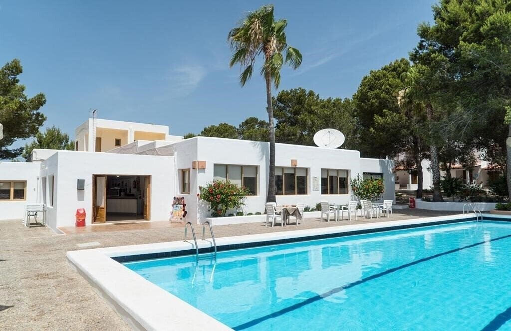 Фотографія Es Pins Bungalows 1*