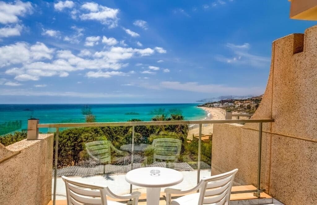 Готель SBH Taro Beach 4*