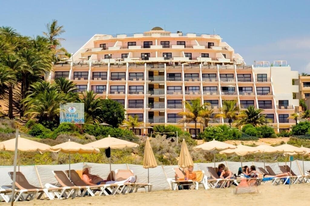 Готель SBH Crystal Beach Hotel & Suites 4*