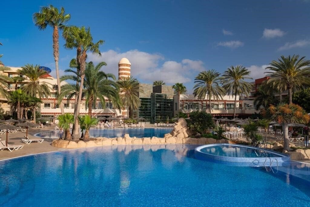 Готель Elba Carlota Beach & Convention Resort 4*