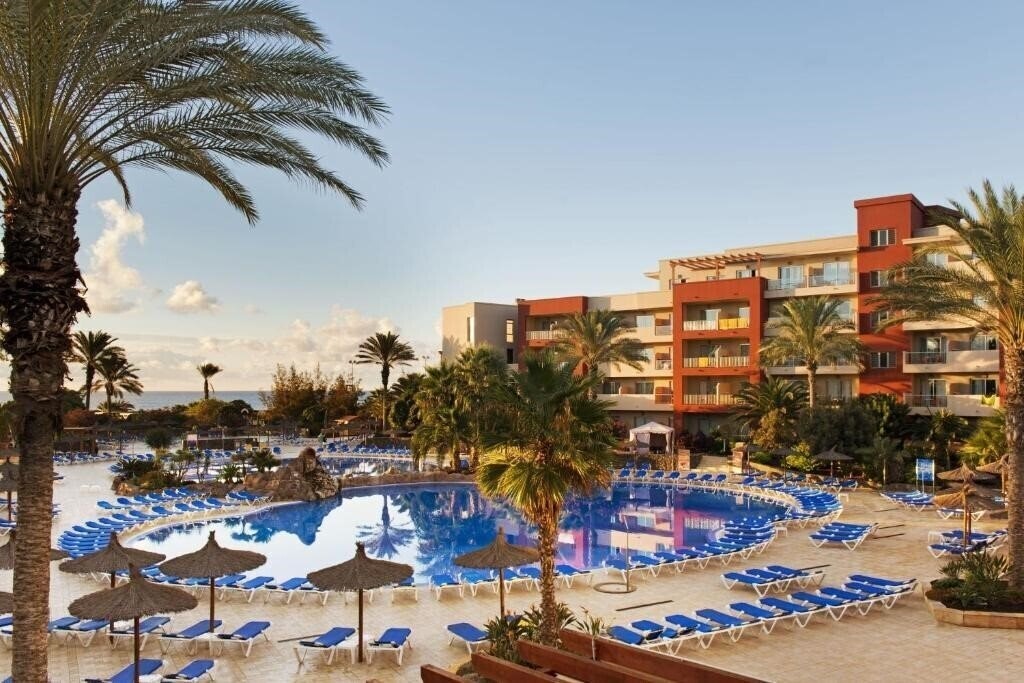 Фотографія Elba Carlota Beach & Convention Resort 4*