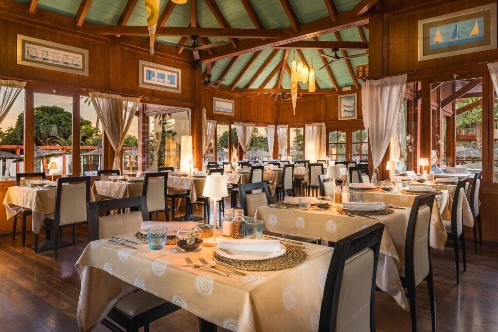 Зображення Elba Carlota Beach & Convention Resort 4*