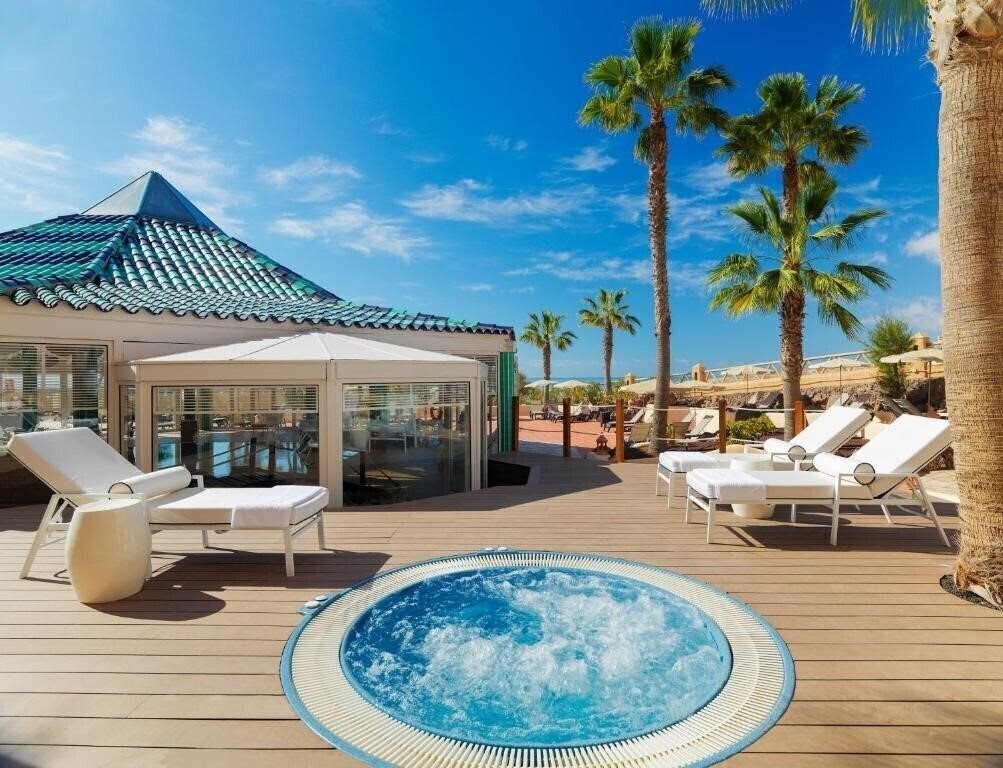 Фотография H10 Playa Esmeralda 4*