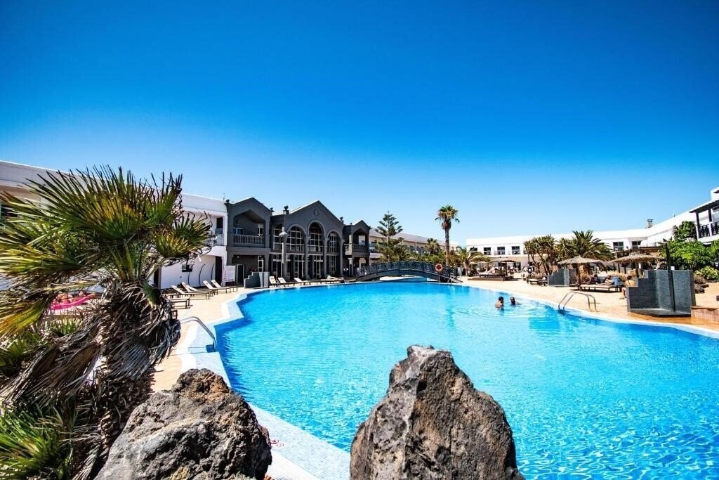 Фото Coral Cotillo Beach 4*
