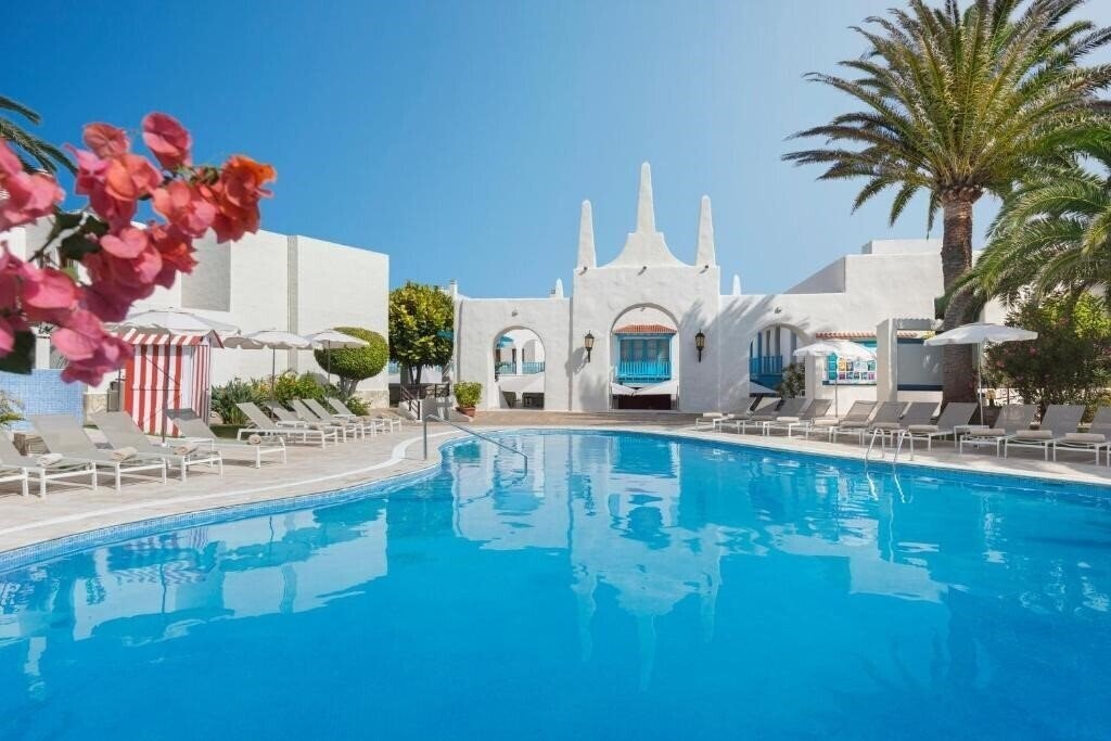 Готель Alua Suites Fuerteventura 4*