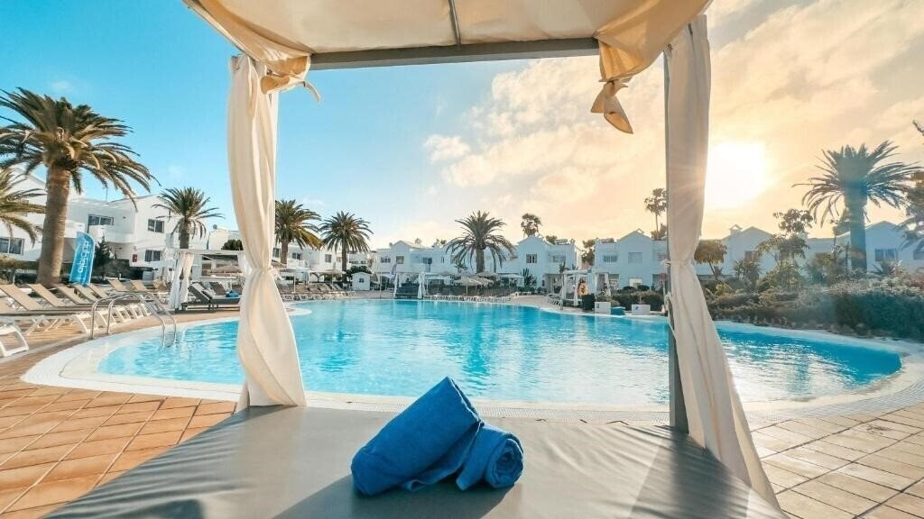Картинка Bluesea Corralejo Village 4*