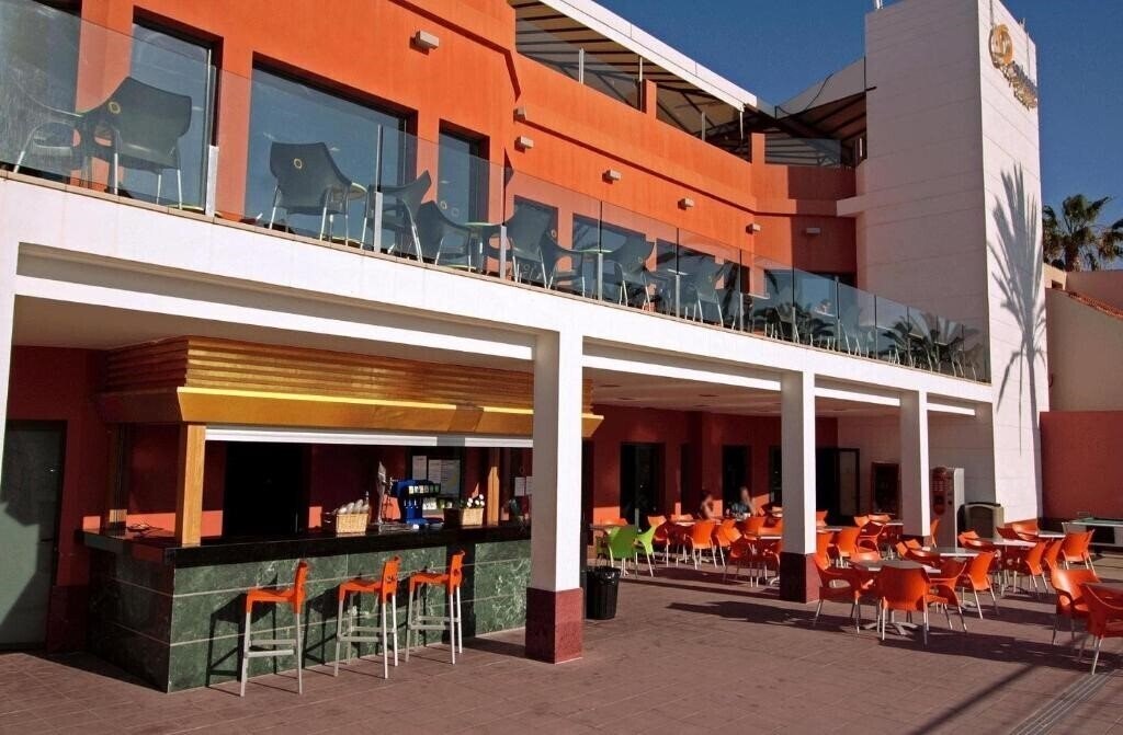 Картинка Cay Beach Caleta 3*