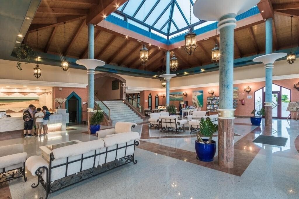 Зображення Hotel Esmeralda Maris by LIVVO 4*