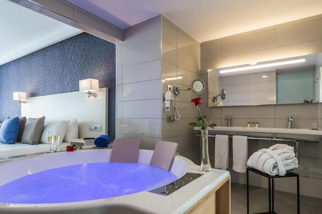 Фотография Esquinzo Y Monte Del Mar Aparthotel 3*