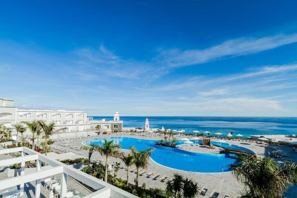 Отель Royal Palm Resort & SPA 4*