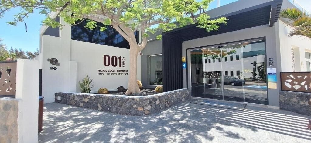 Фото R2 Higos Beach Apartments 4*
