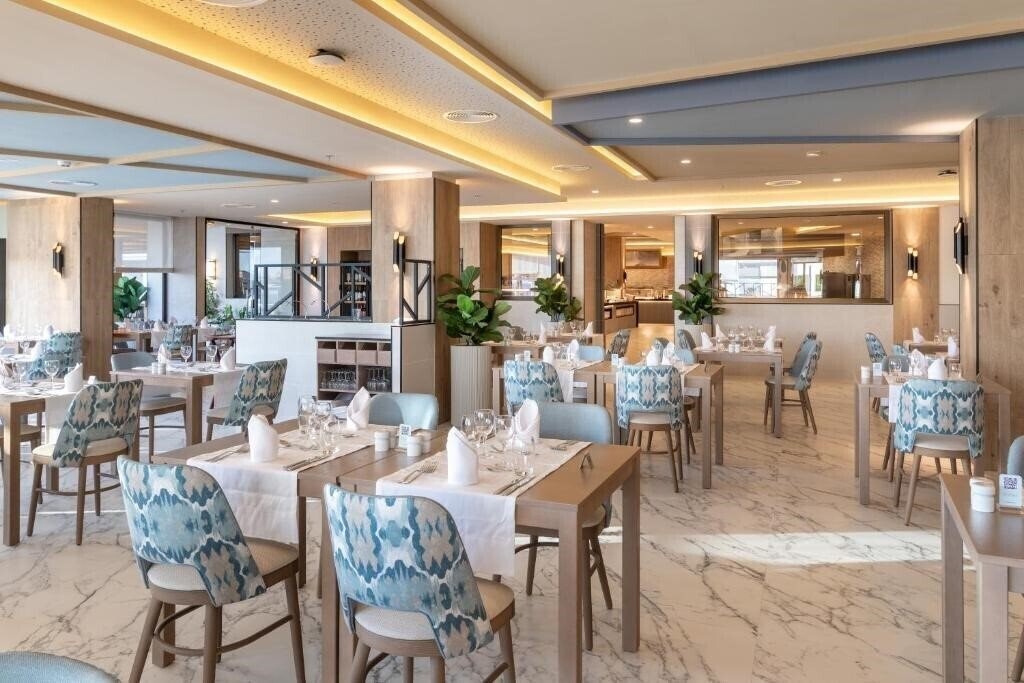 Картинка Hotel Riu Calypso - Adults Only 3*
