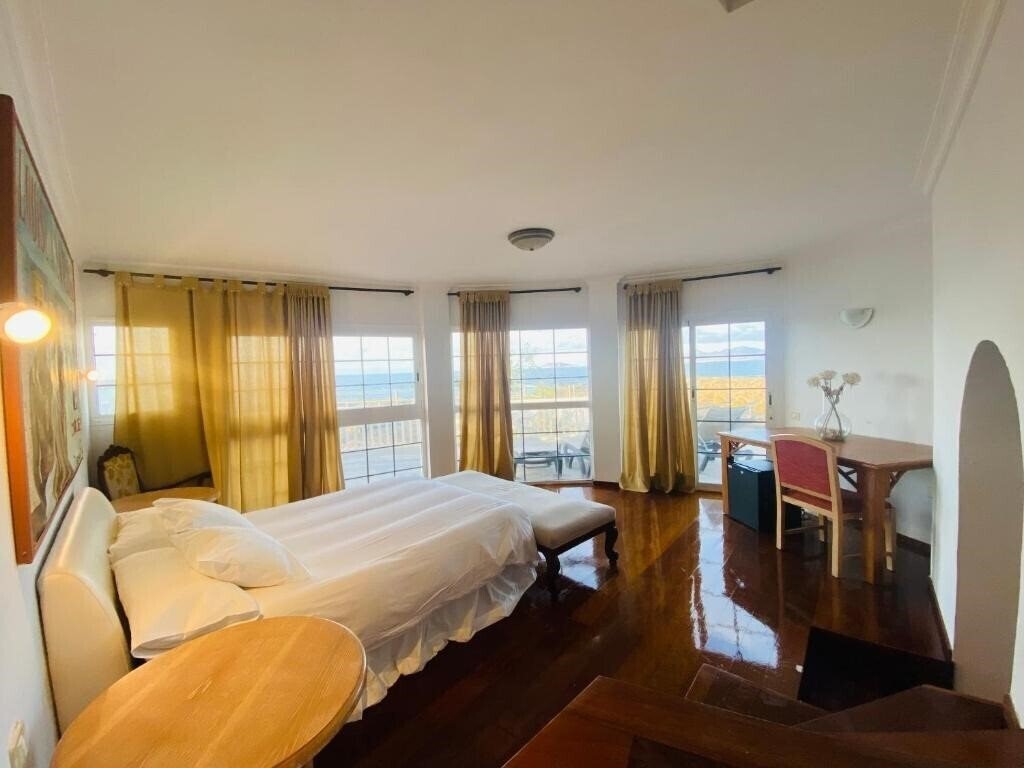 Готель Mision Costa 3*