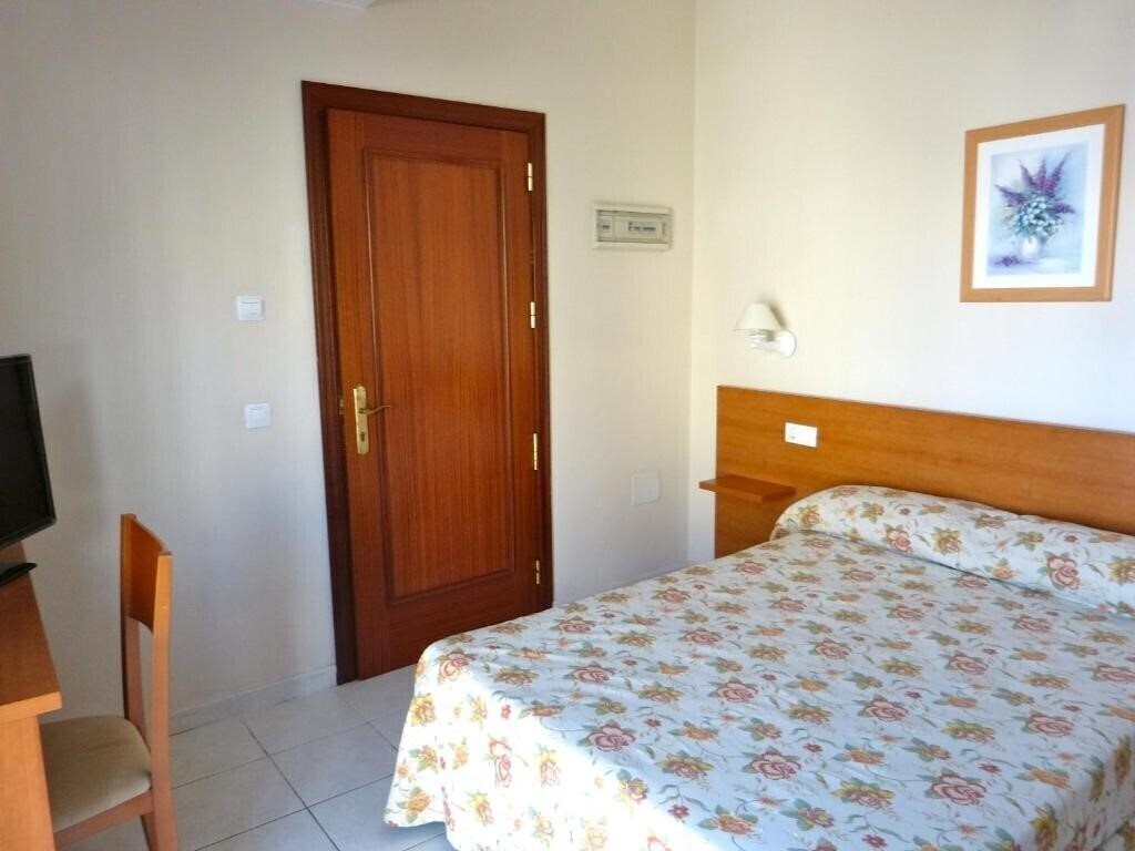 Фото Hotel Tamasite 2*