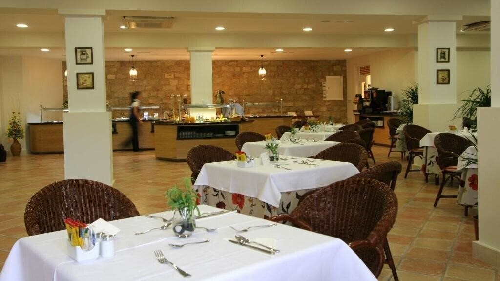 Фотографія Jardin del Conde Apartments 3*