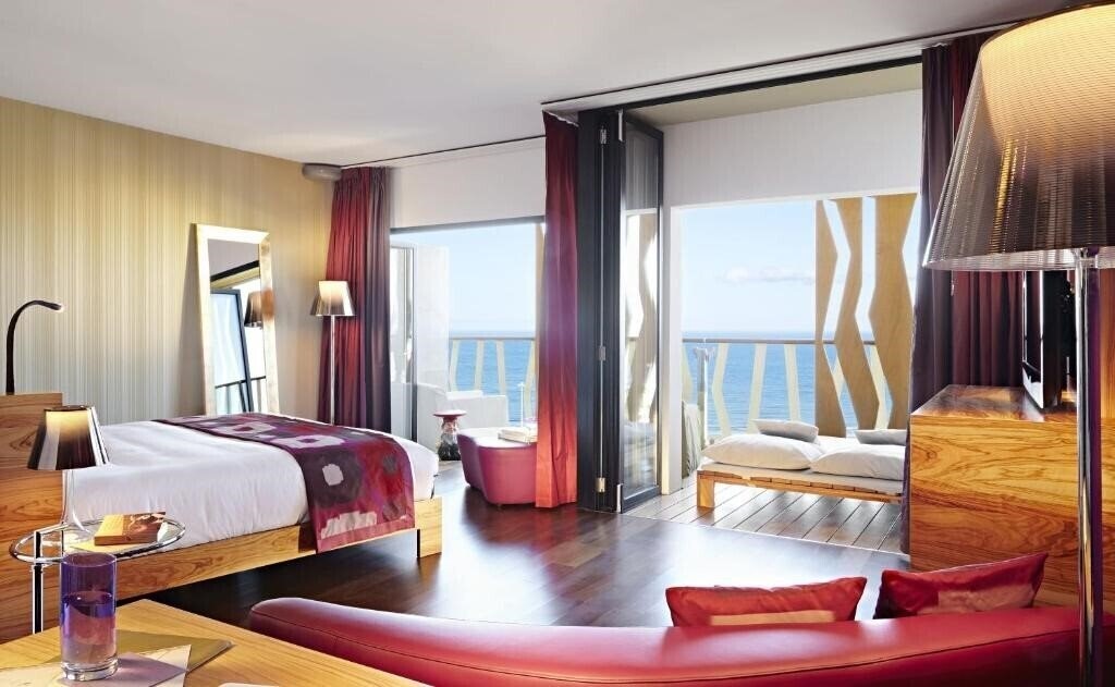 Отель Bohemia Suites & SPA 5*