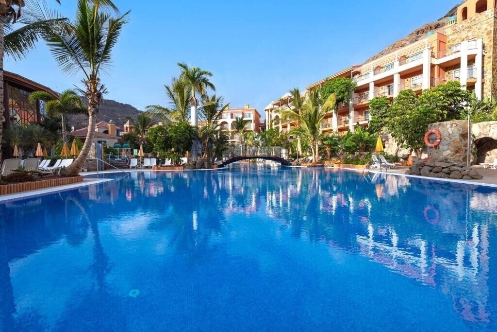 Готель Cordial Mogan Playa 4*