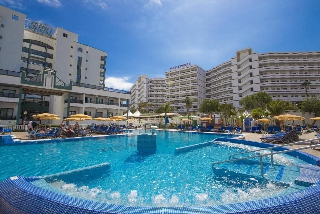 Отель Green Fild Aparthotel 3*
