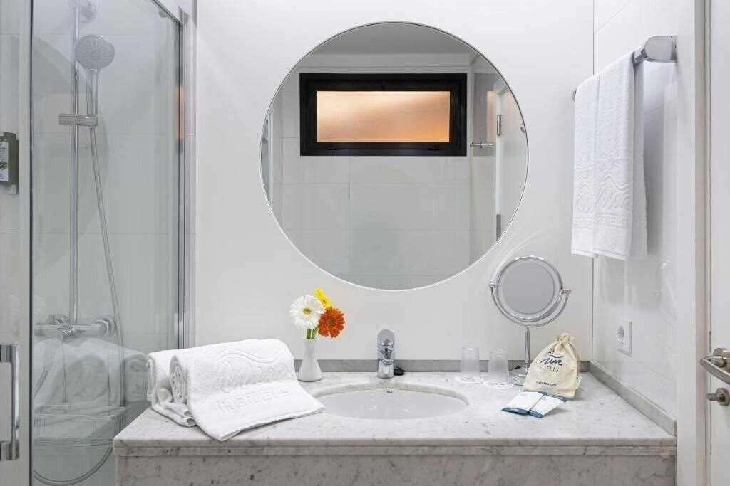 Отель MUR Hotel Neptuno 4*