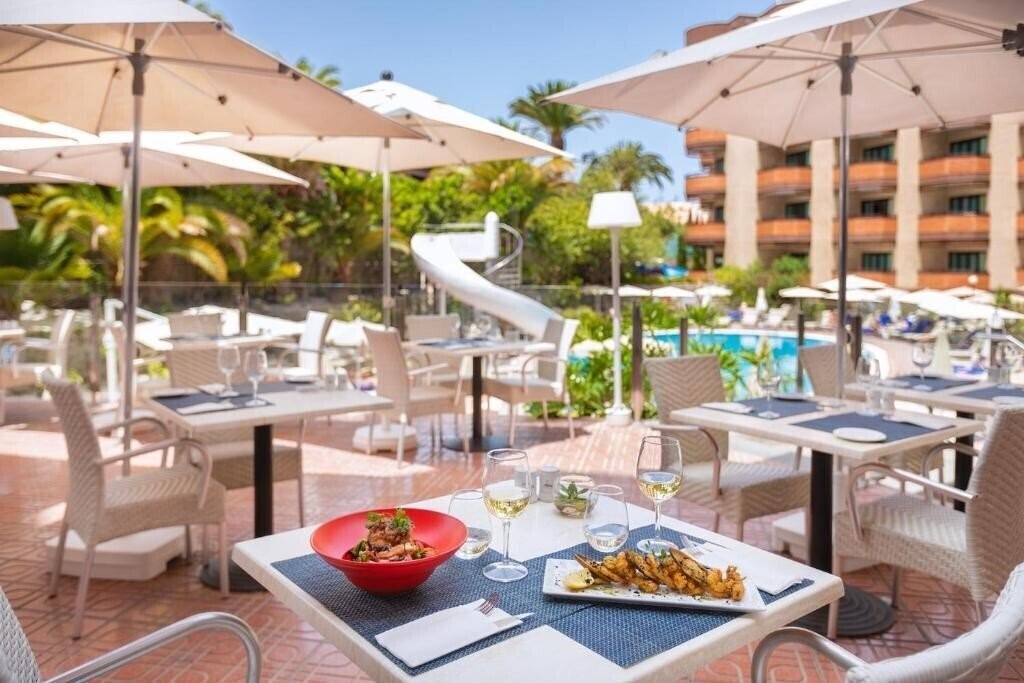 Фотография MUR Hotel Neptuno 4*