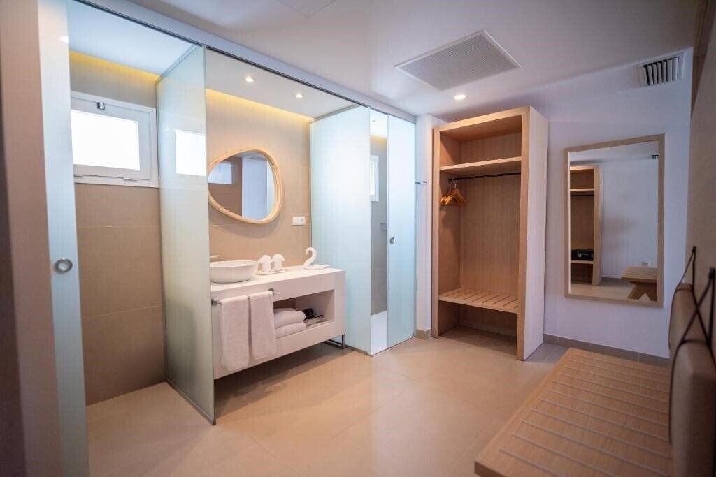 Фото HL Miraflor Suites 4*