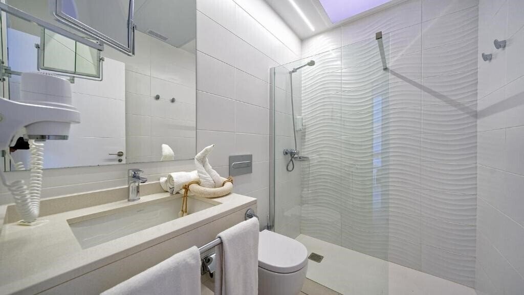 Фотографія Adonis Bungalows 3*