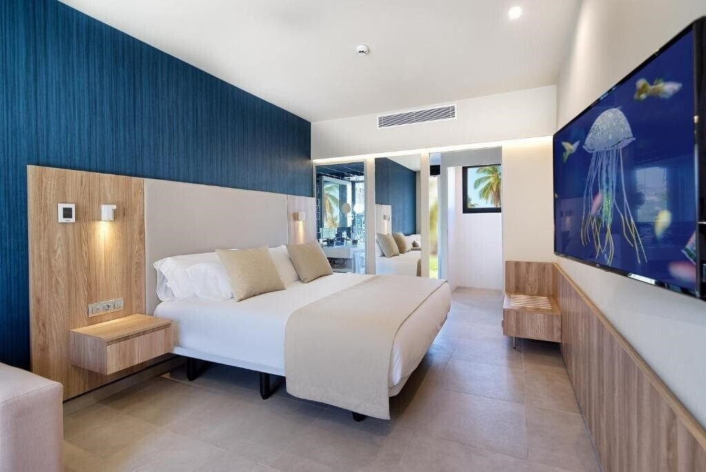 Фото Club Maspalomas Suites & SPA - Adults Only 4*