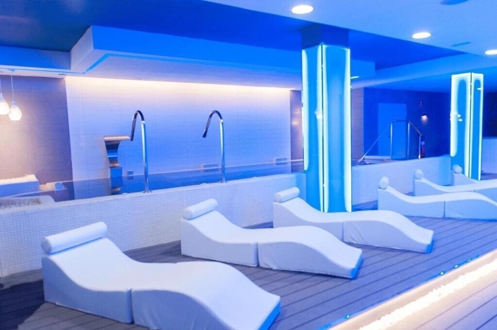 Изображение Servatur Casablanca Suites & SPA - Adults Only 4*