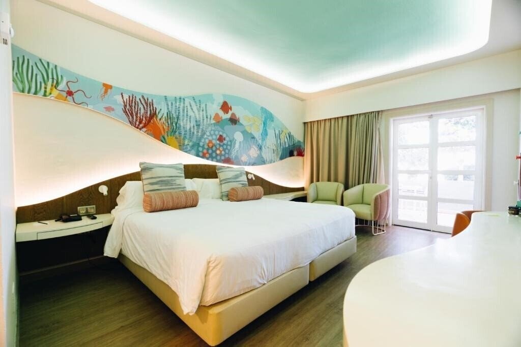 Фото LIVVO Puerto de Mogan 4*