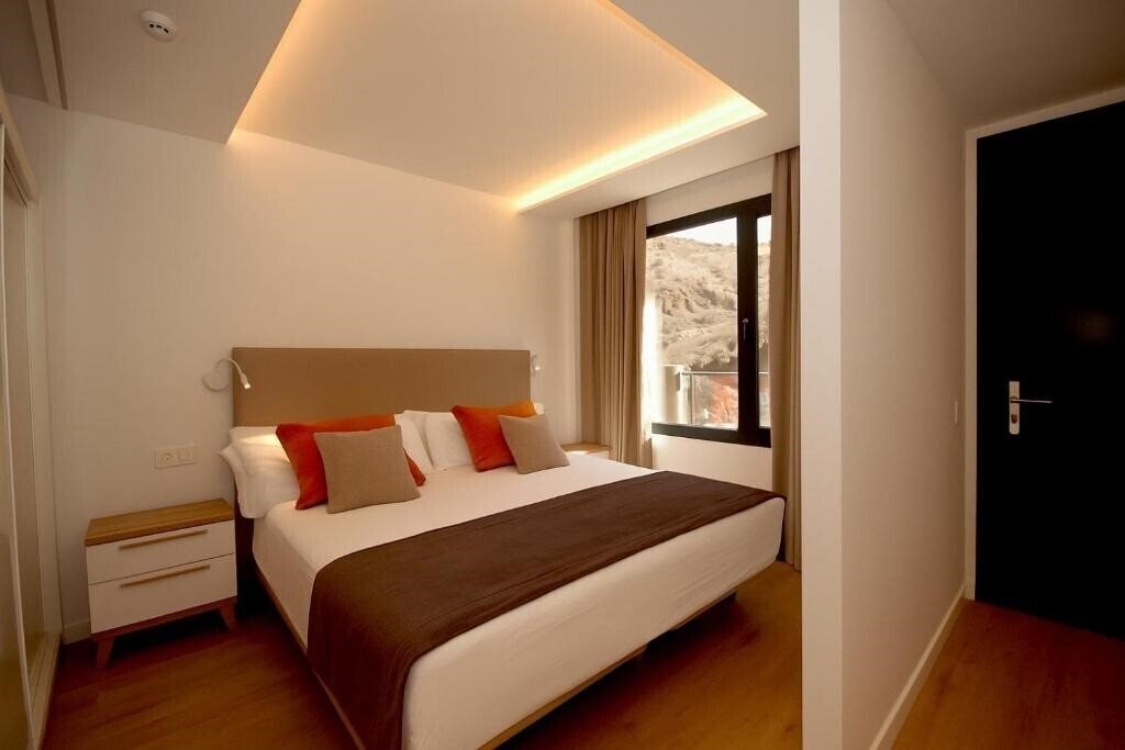 Фотография Natural Park Apartments 3*
