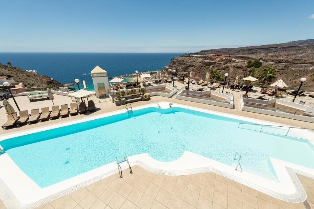 Изображение Holiday Club Vista Amadores 4*