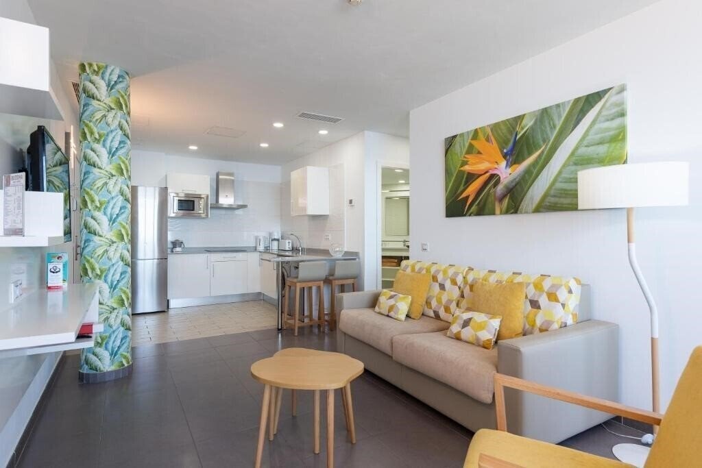 Картинка Holiday Club Vista Amadores 4*
