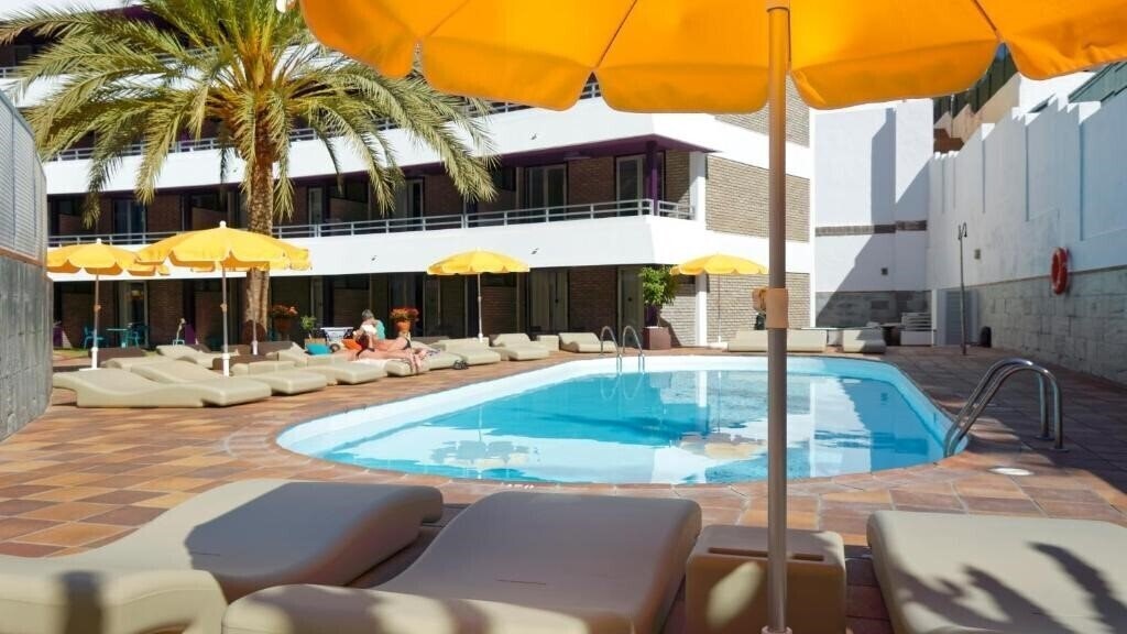 Фотографія Jacarandas Beach (Playa Del Ingles) отель без категории