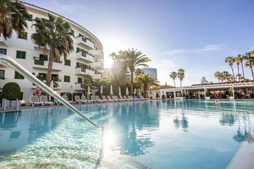 Отель Servatur Playa Bonita 4*