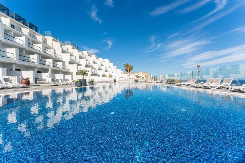 Готель Occidental Roca Negra 4*