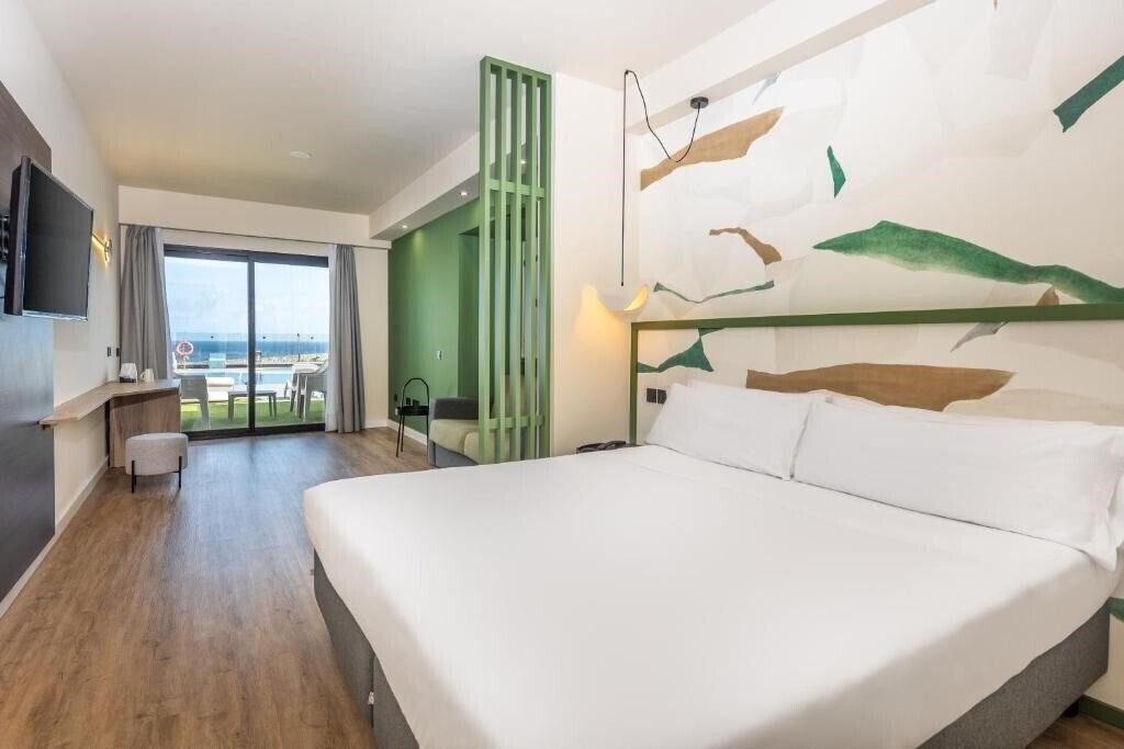 Фото Occidental Roca Negra 4*