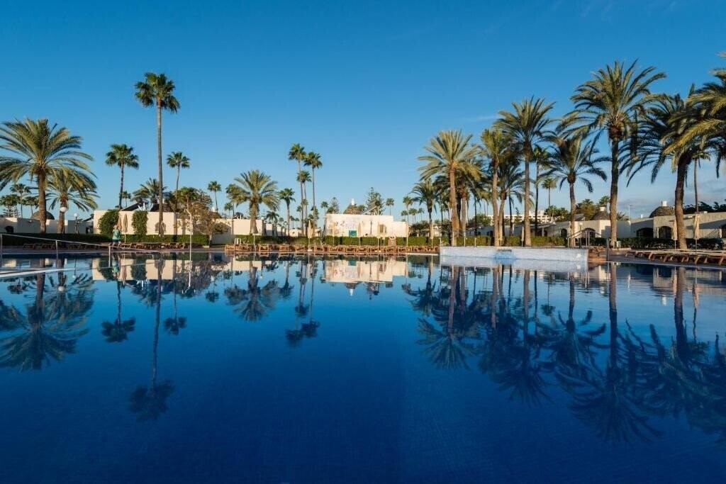 Готель HD Parque Cristobal Gran Canaria 3*