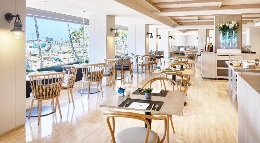 Изображение Nh Las Palmas Playa Las Canteras 3*