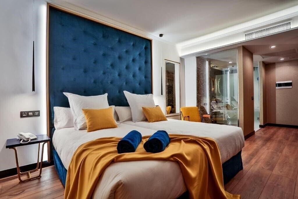 Отель Design Plus Bex 4*