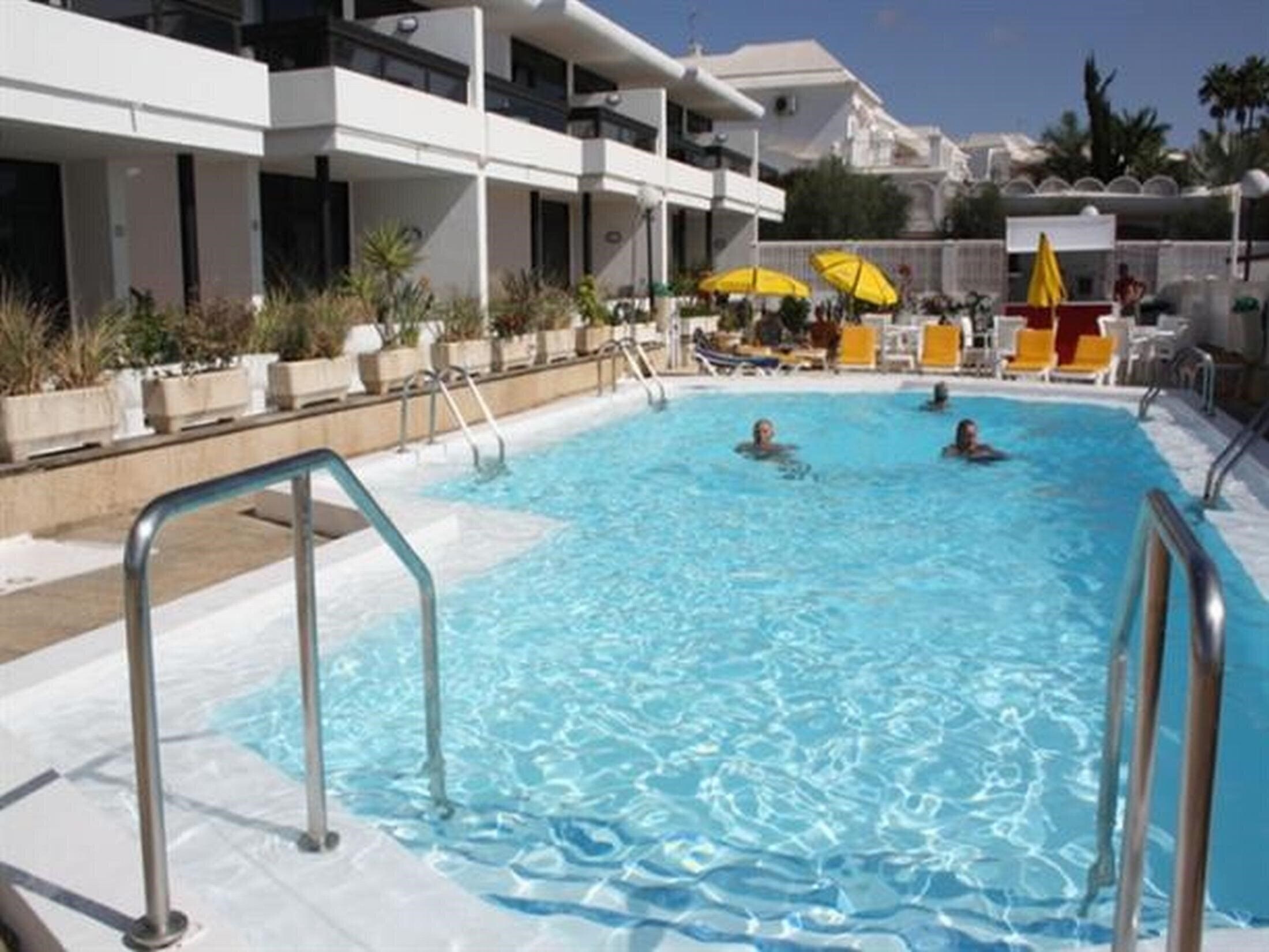 Фото Mozart Apartamentos 2*