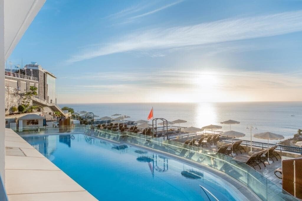 Отель Cala Blanca 3*