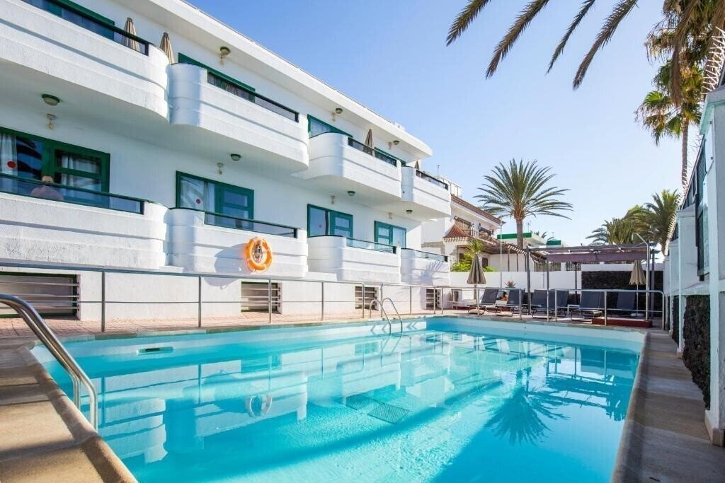 Фото Olympia Club Apartments 3*