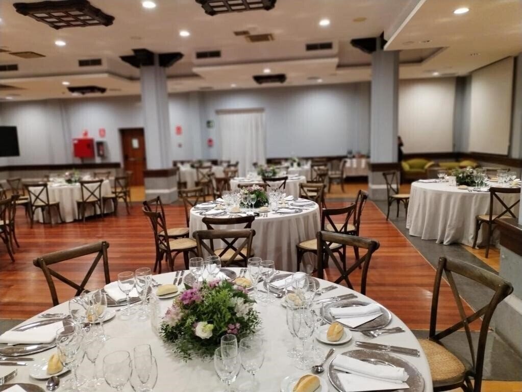 Изображение Escuela Santa Brigida 4*