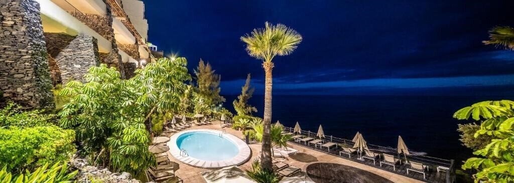 Фотографія Apartamentos Buganvilla 4*